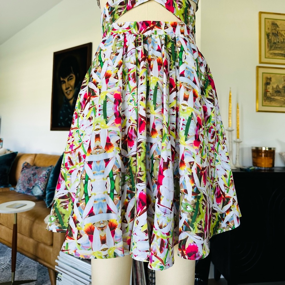 6 Shore Road Multicolor Floral Dress - Picture 6 of 16